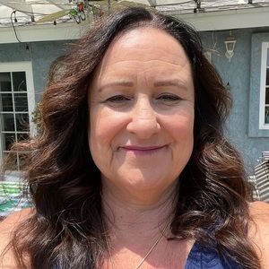 Meet your Posher, Ellen